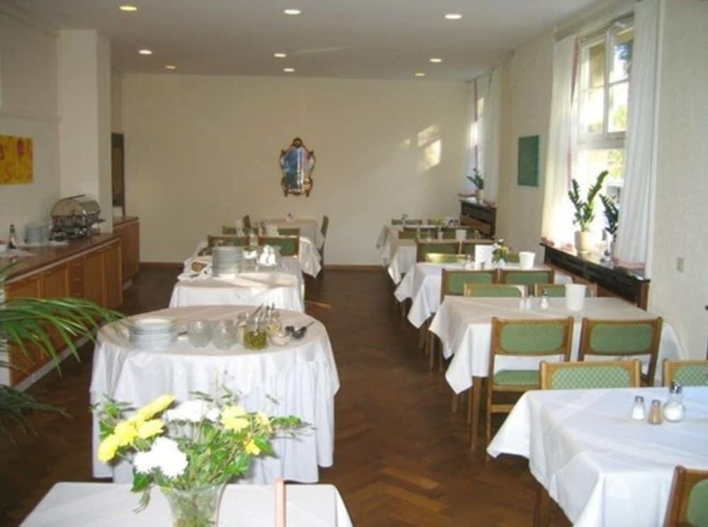 Gildenhof An Den Westfalenhallen Dortmund Extérieur photo