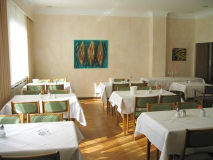 Gildenhof An Den Westfalenhallen Dortmund Restaurant photo